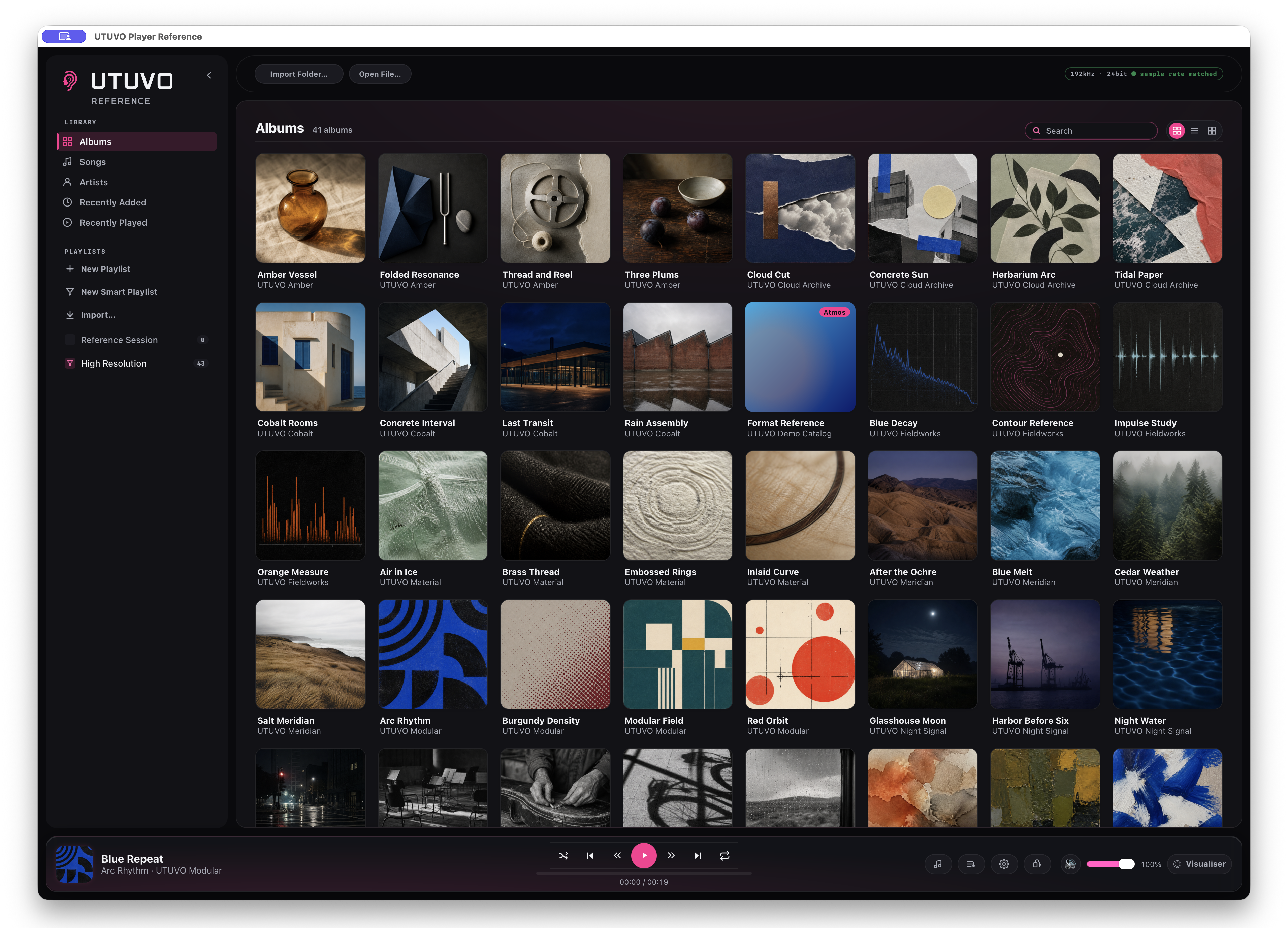 UTUVO Dark 主題下的 UTUVO Player Reference,本機曲庫密集顯示 40 張原創虛構專輯、兩種播放列表與目前播放路徑。